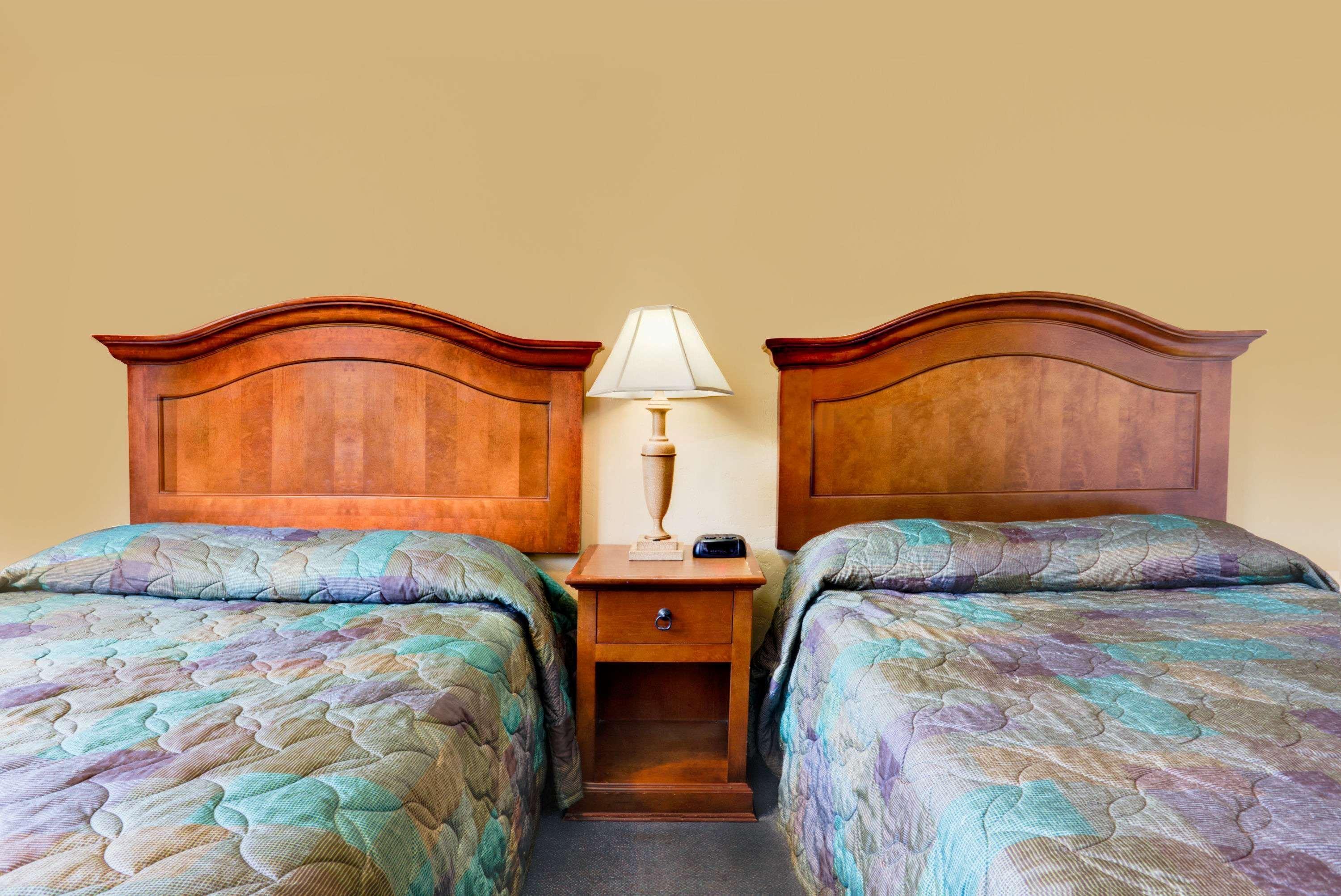 Super 8 by Wyndham Klamath Falls Bagian luar foto