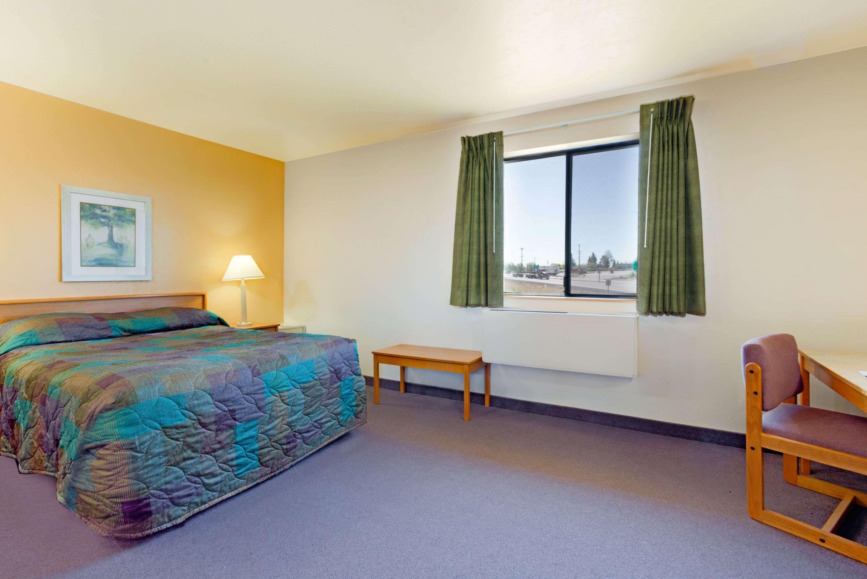 Super 8 by Wyndham Klamath Falls Bagian luar foto