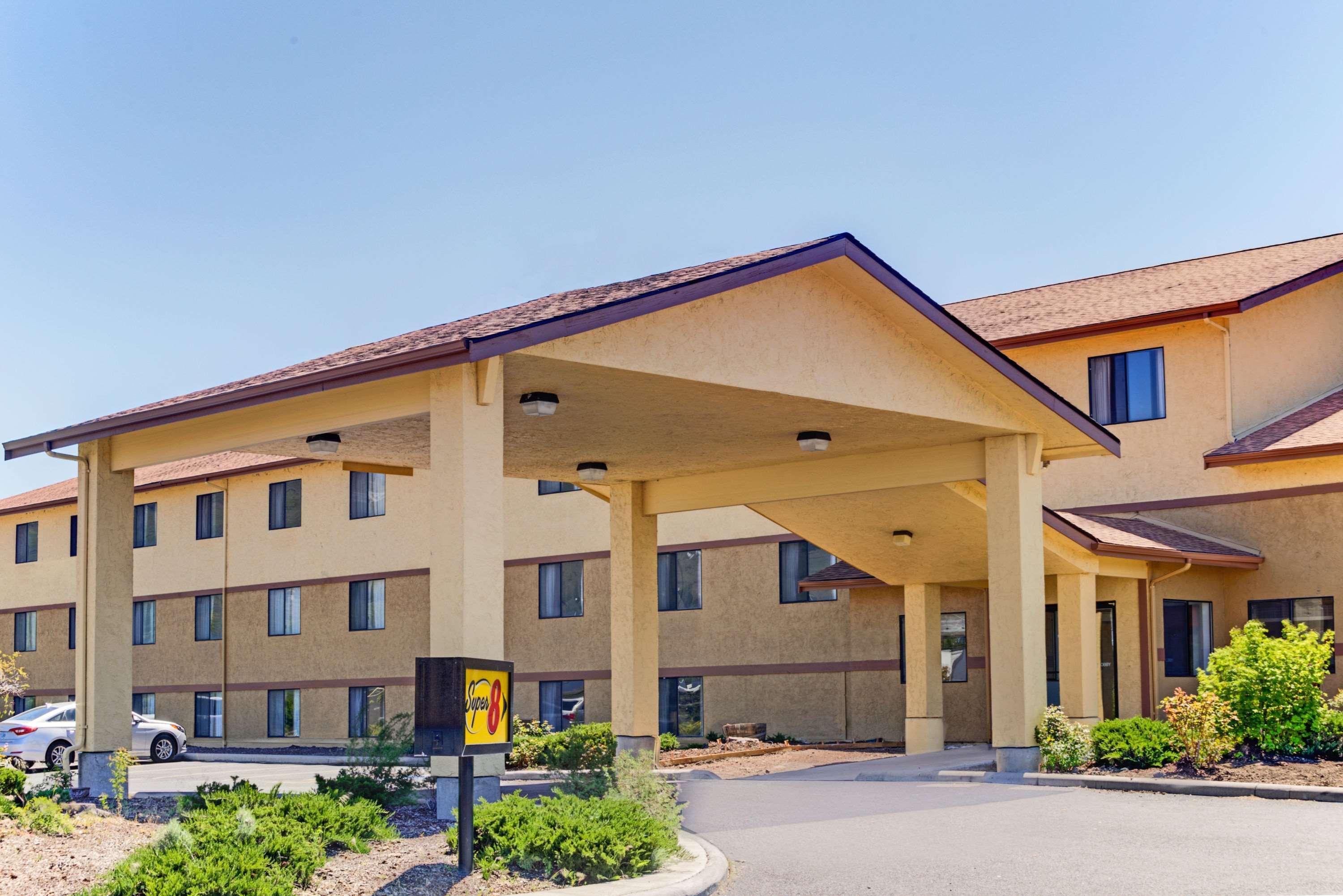 Super 8 by Wyndham Klamath Falls Bagian luar foto