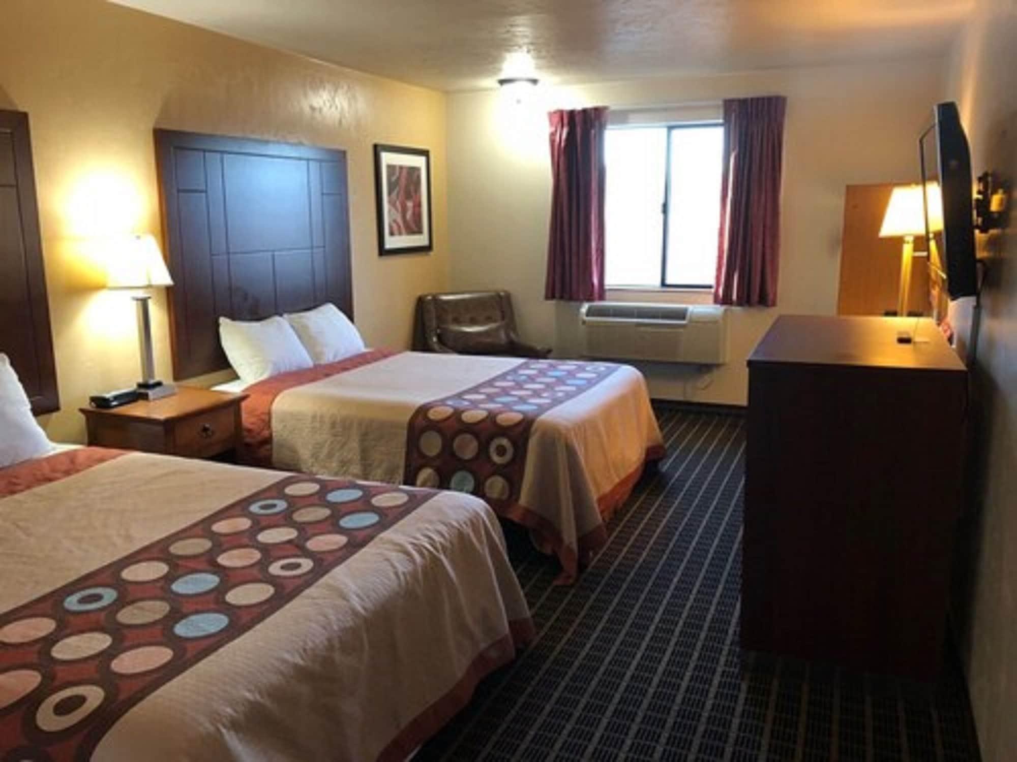 Super 8 by Wyndham Klamath Falls Bagian luar foto