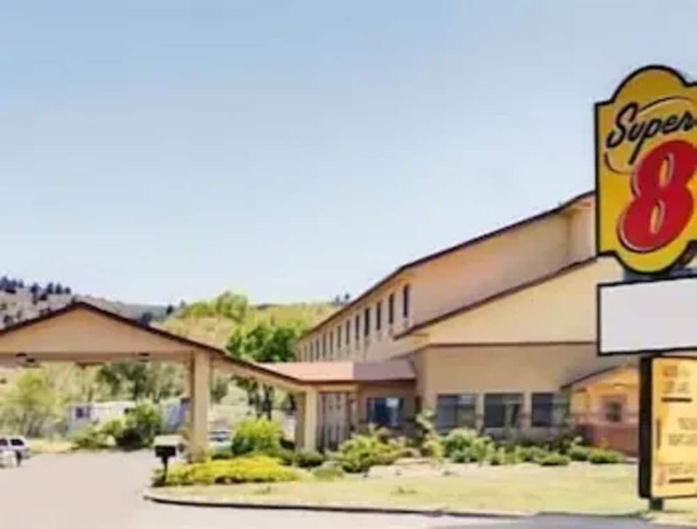 Super 8 by Wyndham Klamath Falls Bagian luar foto